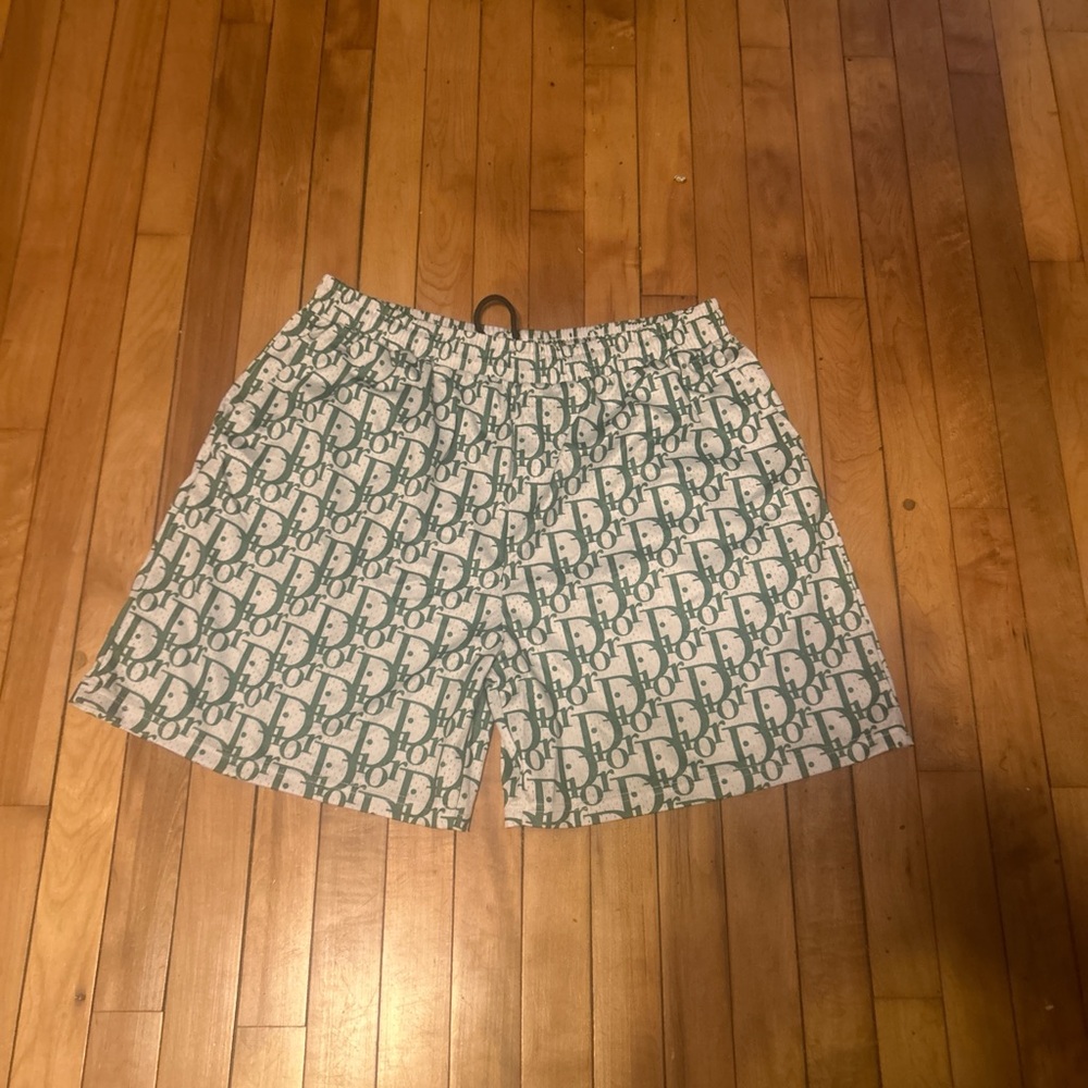 Men's Green and White Patterned Hybrid Shorts
